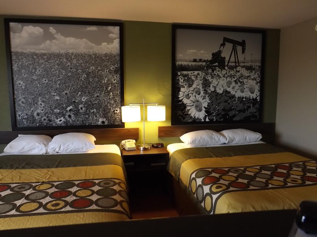 Super 8 by Wyndham Sterling CO Hotel Eksteriør billede